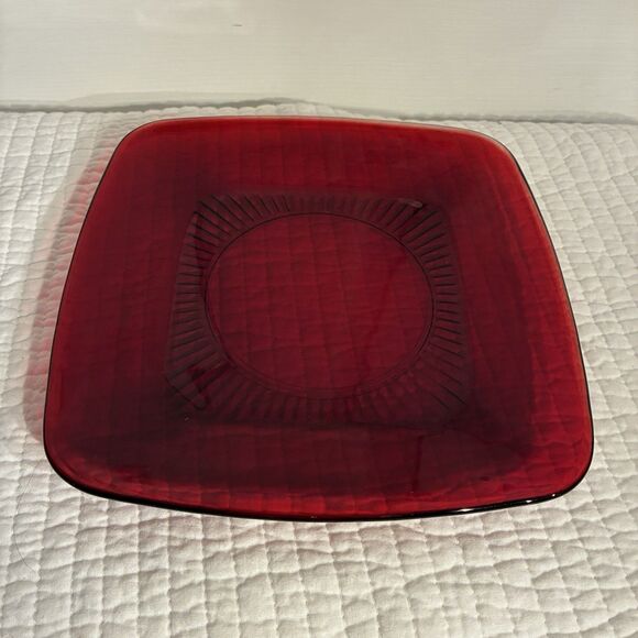 Anchor Hocking 4 Piece Set Of Ruby Red Glass Dishes. Plate, Cup, Saucer, Bowl. - Picture 11 of 12